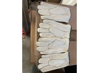 2 Pairs Of Leather Work Gloves - Doesnt State Size But I Would Guess Either Large Or Medium