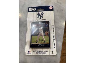 2007 NY Yankees Team Set With Derek Jeter Card