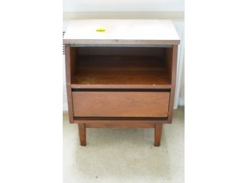 MID CENTURY NIGHTSTAND WITH 1 DRAWER MADE BY STANLEY
