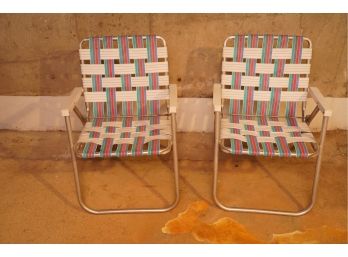 PAIR OF VINTAGE FOLDING BEACHPATIO CHAIRS