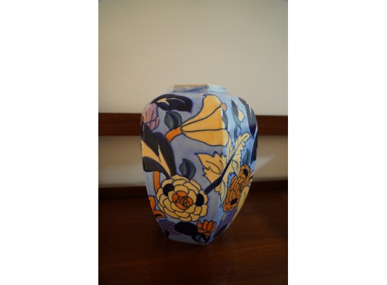 GORGEOUS HAND PAINTED MADE BY BURSLEY VASE 8IN HIGH