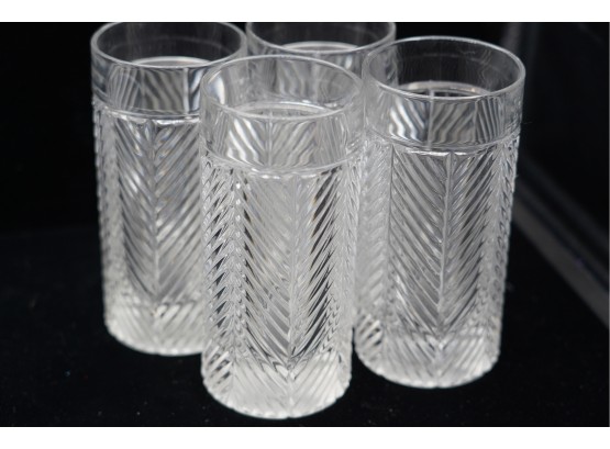 BEAUTIFUL SET OF 4 TALL RALPH LAUREN GLASSES 6IN HIGH