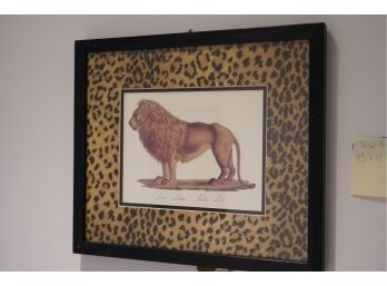 DECOR PRINT OF A LION WITH CHEETAH OUTLINING