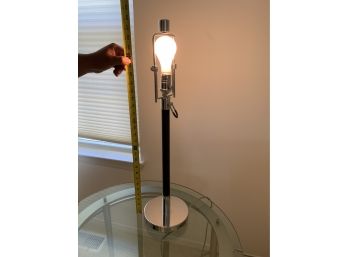 MODERN STYLE LAMP WITH NO SHADE