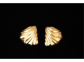 WOW! VINTAGE CHRISTIAN DIOR CLIP ON EARRINGS