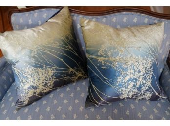 BEAUITFUL DECROVATIVE PAIR OF MODERN STYLE PILLOWS WITH PRETTY BRANCHES DESIGN