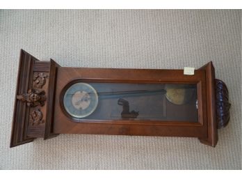 HANGING WALL BEAUTIFUL SOLID WOOD ANTIQUE STYLE CLOCK WTH GREAT HAND CARVED DETAIL