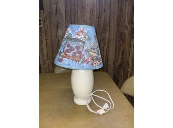 BEAUTIFUL PORCELAIN LAMP WITH GRAPES DESIGN SHADE 16IN HIGH