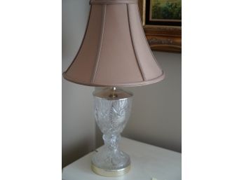 BEAUTIFUL GLASS LAMP WITH A MODERN STYLE SHADE 25IN HIGH