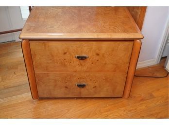 BEAUTIFUL VINTAGE SIDE TABLE WITH 2 DRAWERS MADE BY LANE