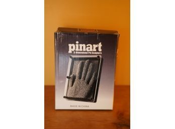 PINART 3-DIMENSIONAL PIN SCULPTURE IN BOX