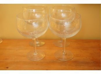 BEAUTIFUL GOBLET STYLE WINE GLASSES SET 7.5IN HIGH