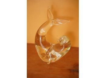 BEAUTIFUL DOLPHIN ART GLASS FIGURINE SIGNED BY ROBERTS