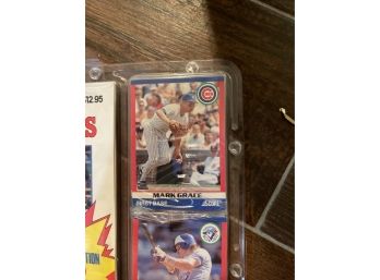 1991 Baseballs 100 Hottest Players Value Pack - Contains 100 Hottest Players Book And 100 Card Set