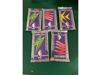 5 Packs Of 1991-92 Skybox Basketball Cards