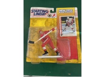 New 1994 Edition Starting Lineup Steve Yzerman Detroit Red Wings