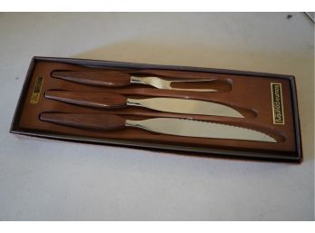 GORGEOUS MID CENTURY TOWN & COUNTRY BY WASHINGTON FORCE KNIFE SET