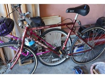 RED MURRAY MENS BIKE IN GREAT CONDITION!