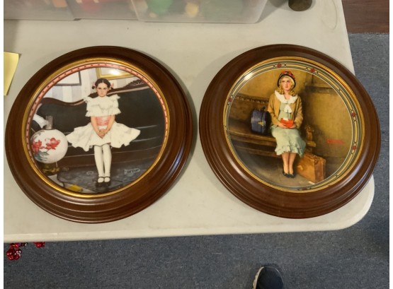 LOT OF 2 NORMAN ROCKWELL HANGING PLATES ON A WOOD FRAME