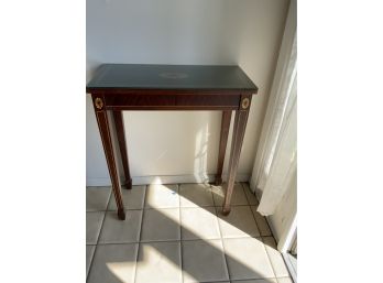 MAHOGANY WOOD ENTRANCE TABLE WITH GLASS TOP