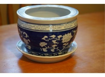 BLUE AND WHITE ASIAN STYLE PORCELAIN FLOWER POT WITH PLATE