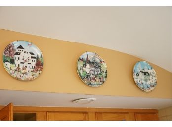 LOT OF 3 HANGING PLATES WITH HOUSE DESIGN 8IN LENGTH