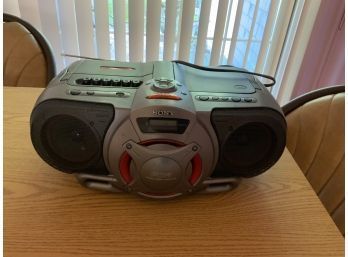 SONY RADIO AND CD PLAYER