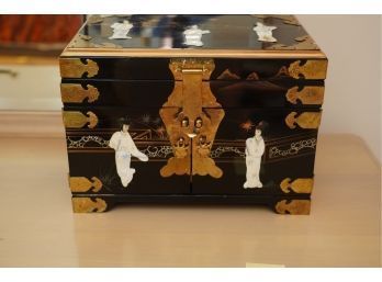 GORGEOUS ASIAN STYLE JEWELRY CASE WITH BRASS HANDLES (READ INFO)
