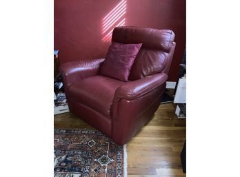 GORGEOUS RED COLOR LEATHER CHAIR