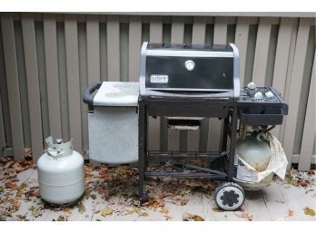 WEBER BBW GRILL WITH 2 PROPANE TANKS
