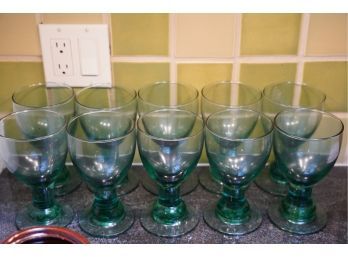 SET OF 10 GREEN COLOR GLASSES, 7IN HIGH