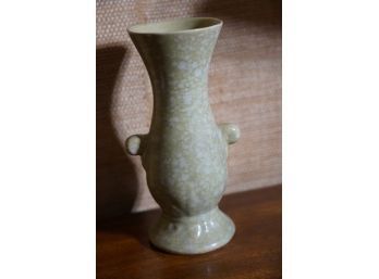 GORGEOUS 517 MADE IN USA POTTERY OLIVE GREEN COLOR VASE