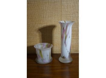 MATCHING COLOR ART GLASS VASES (READ INFO)