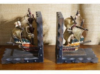 NATURICA STYLE WOOD WITH SHIP DESIGN BOOKENDS