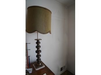 GORGEOUS WORKING TALL BRASS METAL ANTIQUE LAMP, 39IN HIGH