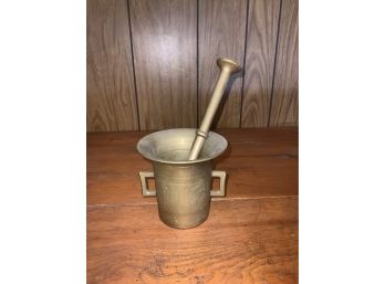 VINTAGE HEAVY BRASS METAL MORTAR AND PESTLE