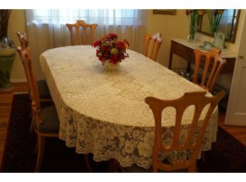 LARGE WOODEN DINING ROOM TABLE WITH 6 CHAIRS