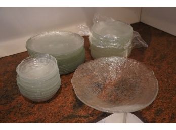 LARGE LOT OF GLASS DISHES
