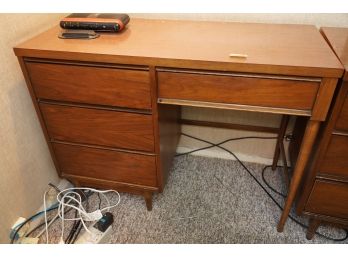 EVERYONE'S FAVORITE- MCM MID CENTURY DESK WITH PULLOUT DRAWS