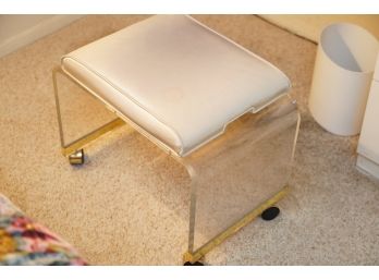 VINTAGE LUCITE ACRYLIC MAKE UP STOOL WITH WHEELS