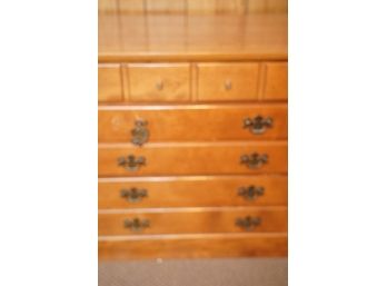 ETHAN ALLEN DRESSER WITH 5 PULL OUT DRAWERS