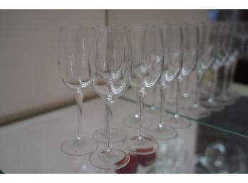 LUIGI BORMOLIO SET OF 6 WINE GLASSES, 6.5IN HIGH