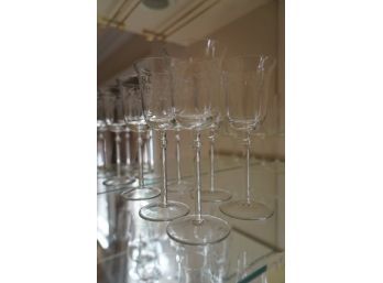 SET OF 6 WINE GLASSES WITH GRAPES DESIGN