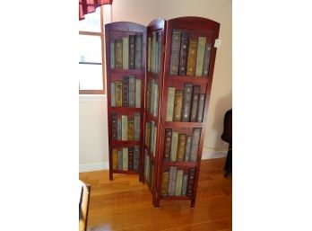 GREAT CONDITION WOOD FOLDABLE SCREEN WITH BOOK-SHELVE DESIGN
