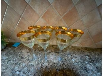 LOT OF 8 GOLD RIM DESIGN MARTINI GLASSES