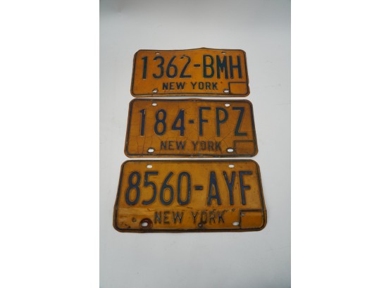 GREAT FOR MAN CAVE-LOT OF 3 NEW YORK STATE- COLLECTIBLE YELLOW PLATES