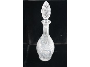 CRYSTAL DECANTER WITH TOPPER NOT SIGNED, 16IN HIGH