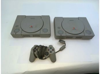 BUNDLE DEAL OF 2 SONY PLAYSTATION 1 CONSOLES AND 1 REMOTE