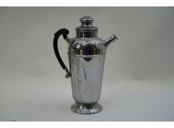 ANTIQUE STYLE METAL HOT WATER/ COFFEE PITCHER WITH HANDLE
