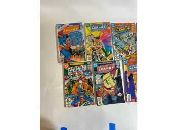 LOT OF 10 DC COMIC BOOKS 60 CENTS, A14